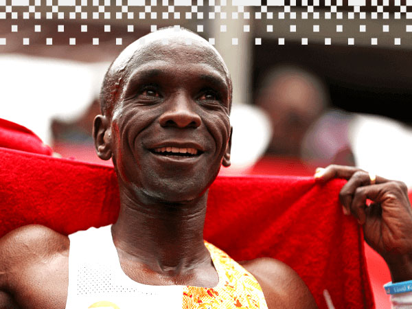 Hoton Eliud Kipchoge na murnar nasarar da ya yi a gasar London Marathon ta 2019
