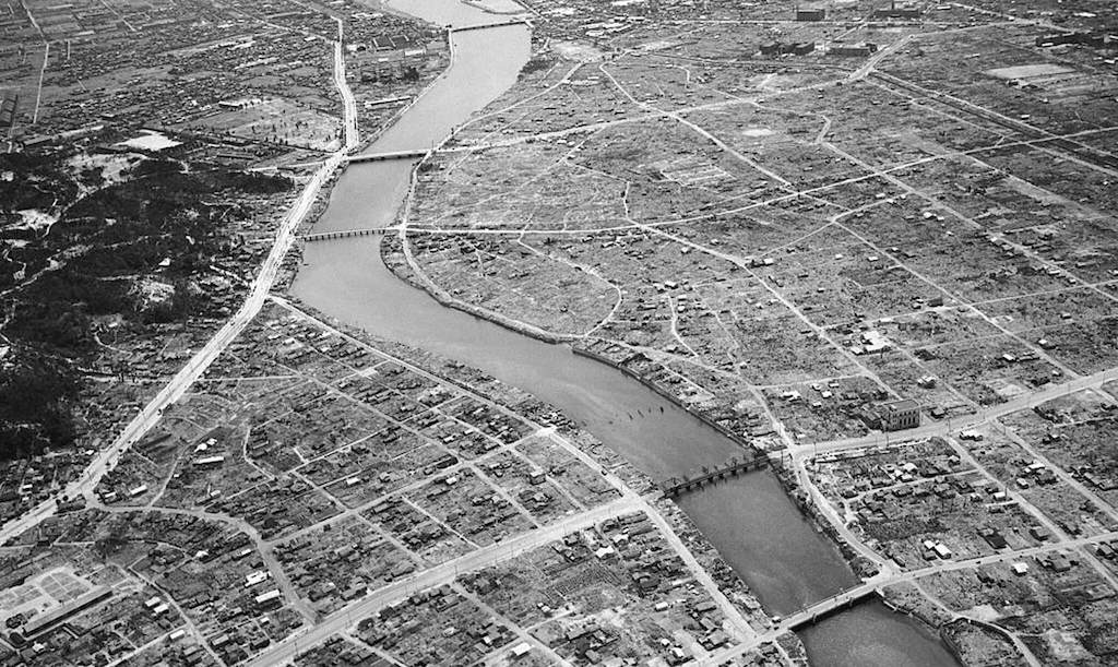 Visão aérea de Hiroshima destruída